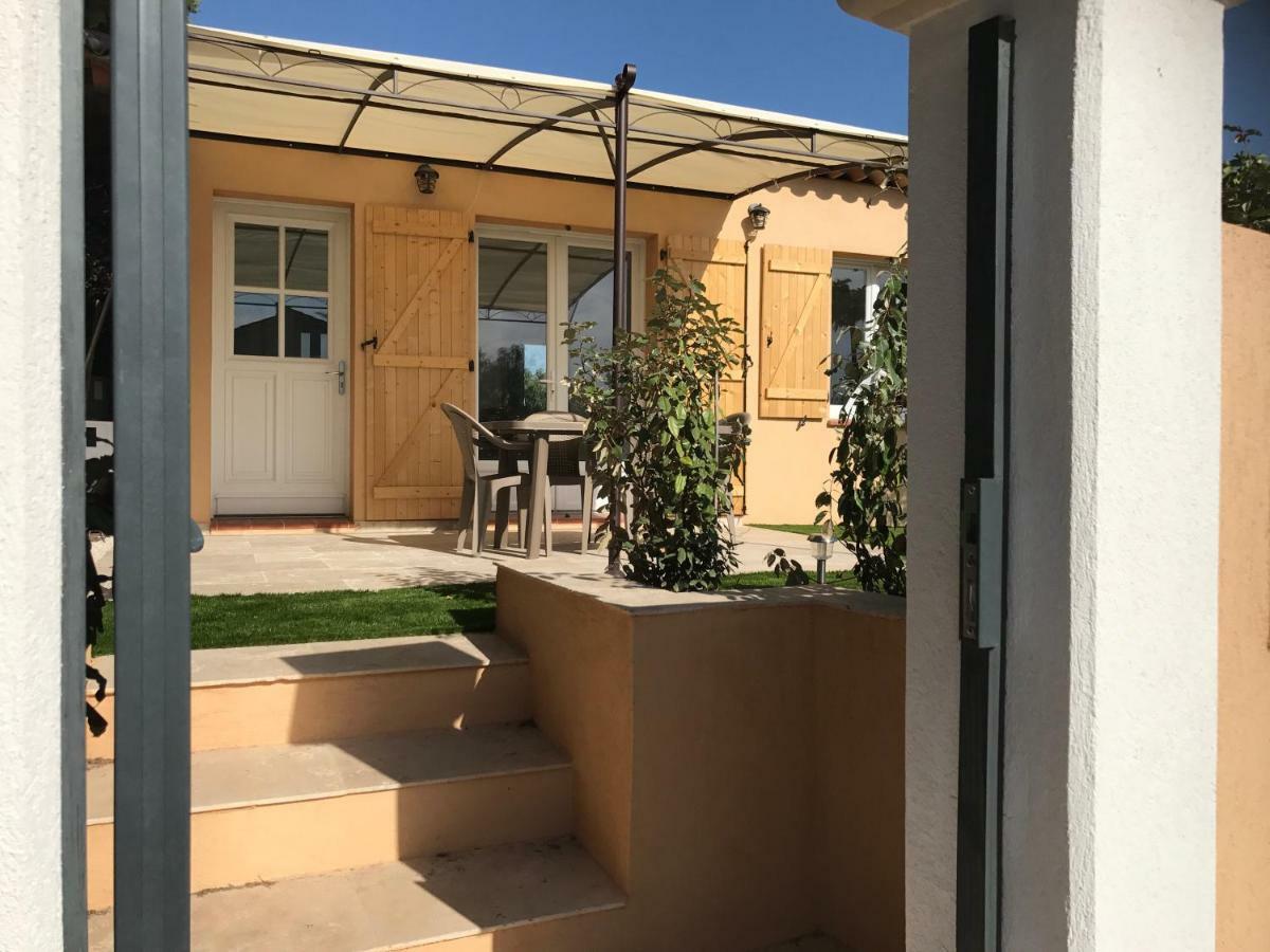 Villa, Maison Independante, Avec Piscine Privative Puget-sur Argens Kültér fotó